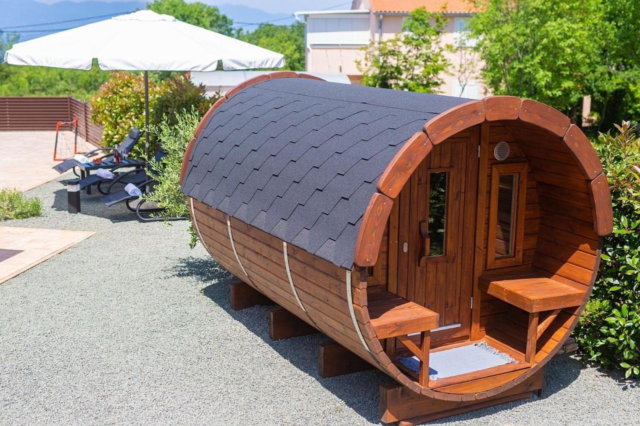 Holiday House Sea & Sun Residence Rasopasno Екстериор снимка