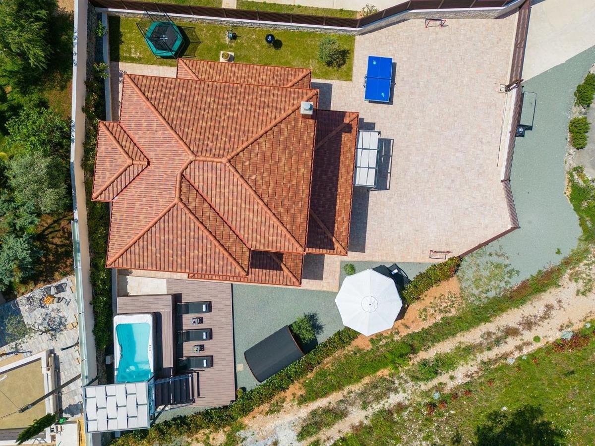 Holiday House Sea & Sun Residence Rasopasno Екстериор снимка